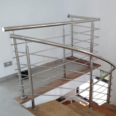 Decorazione dell'interno 201 scala di acciaio inossidabile 304 316 che recinta le scale di Inox