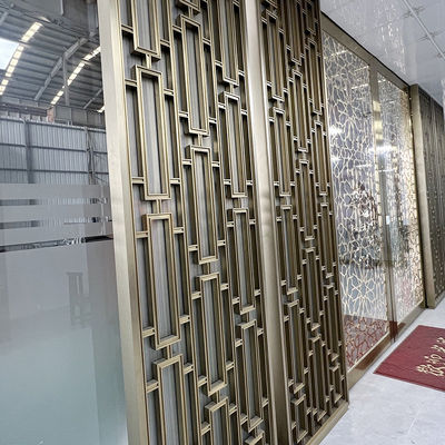Divisione ricoprente dorata decorativa della stanza di acciaio inossidabile per il salone