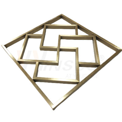 Arte astratta geometrica di titanio su misura della scultura della parete di montaggio di metallo di acciaio inossidabile dell'oro