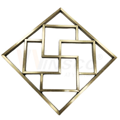 Arte astratta geometrica di titanio su misura della scultura della parete di montaggio di metallo di acciaio inossidabile dell'oro