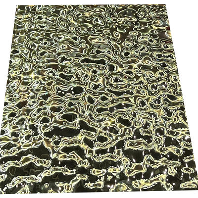 L'oro di titanio dell'ondulazione 8K dell'acqua dello strato impresso dimensione media di acciaio inossidabile si è rispecchiato