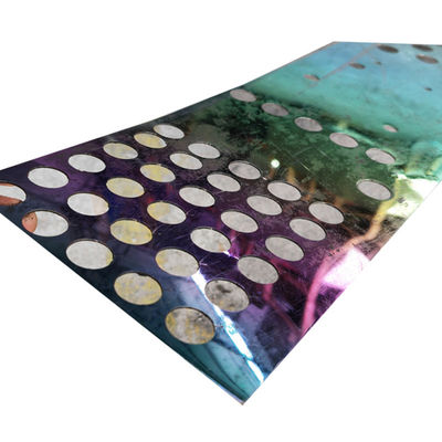 3mm Colourful hanno perforato il foro rotondo di superficie dello specchio dello strato di acciaio inossidabile