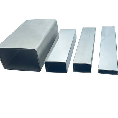 Decorativo TUBO BRILLANTE RETTANGOLARE HA LUCIDATO 600 C-304 X tubo piano di acciaio inossidabile Inox di 6 METROPOLITANE