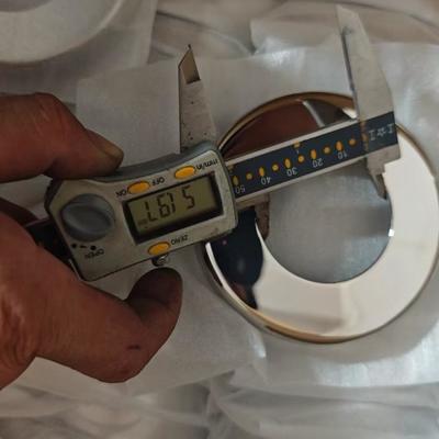 Copri base per montante per corrimano in acciaio inossidabile Inox compatibile con tubi tondi da 38 mm e 50 mm per balaustre