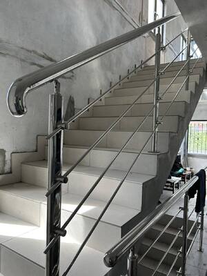 Connettore a gomito per corrimano per scale in acciaio inossidabile SS304 SS316