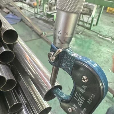 304L tubo in acciaio inossidabile specchio lucidato tubo rotondo quadrato rettangolare con lunghezza personalizzata per la decorazione del palazzo manubrio