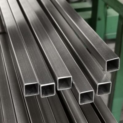 0.6mm-3.5mm Spessore Specchio Superficie satinata 201 304 316 Grado 30mmx30mm Acciaio inossidabile tubo quadrato